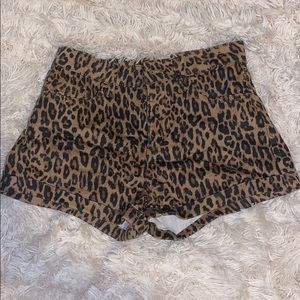 High Waisted Leopard Short